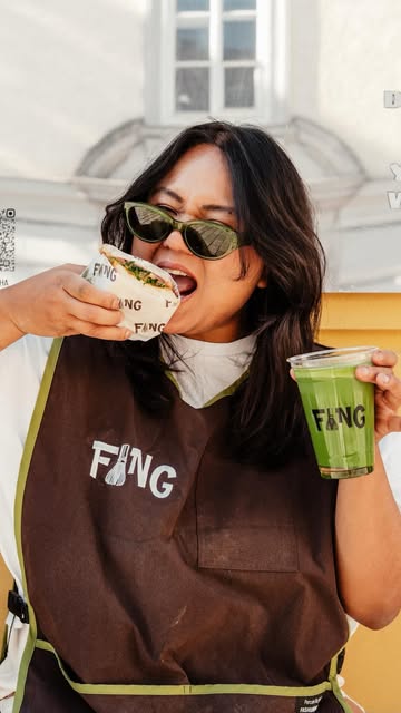 Fang-Moment: Matcha, Snack und gute Laune